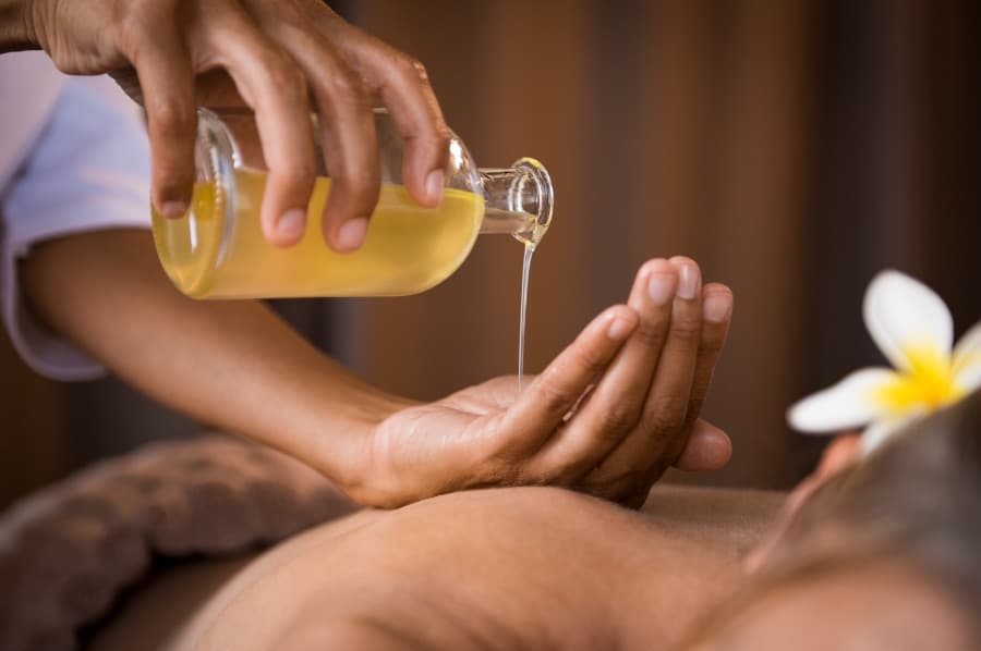 Ritual de spa corporal en Aura Estética Avanzada
